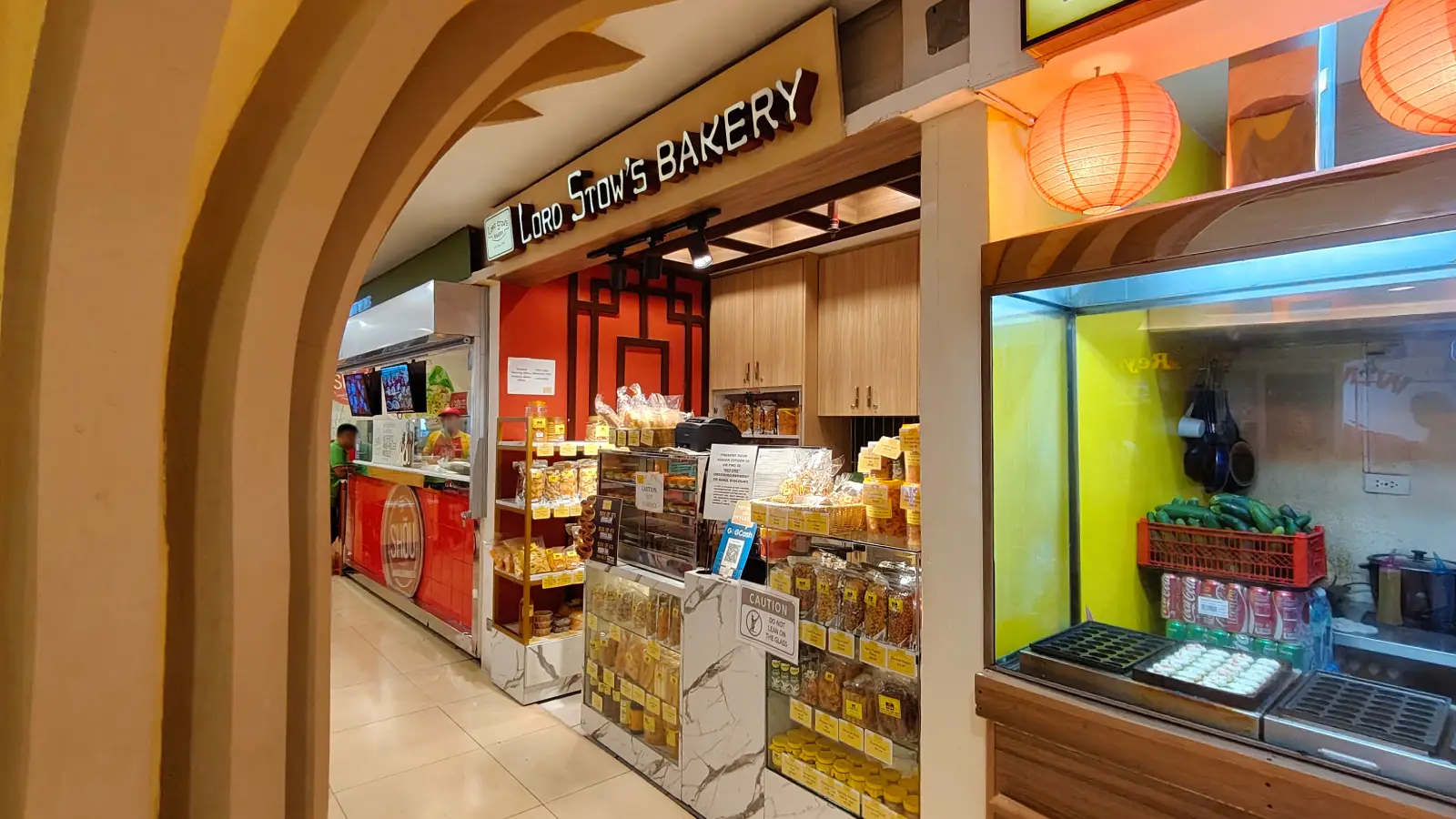 LORD STOW'S (CONCESSION STAND) in TriNoma